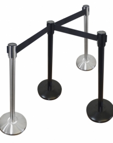 1448C Colonnina cromata segna percorso classic